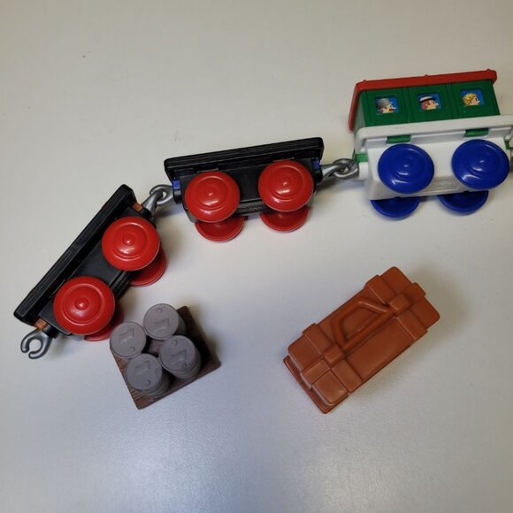 Keenway Train Set Accessories Plastic Toy Vintage Kids Replacement Cargo Barrel - Picture 8 of 9